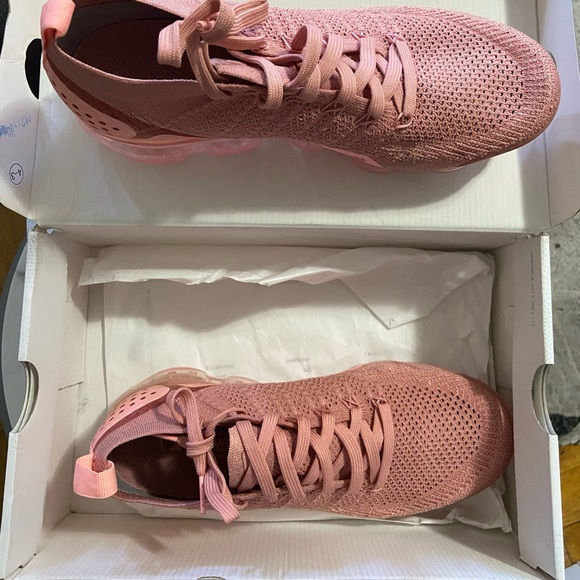 Pink Nike vapormax - Picture 2 of 4